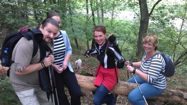 Za měsíc bychom mohli zajet vlakem na JM do sklípku okoštovat burčák. Hůlky s sebou!