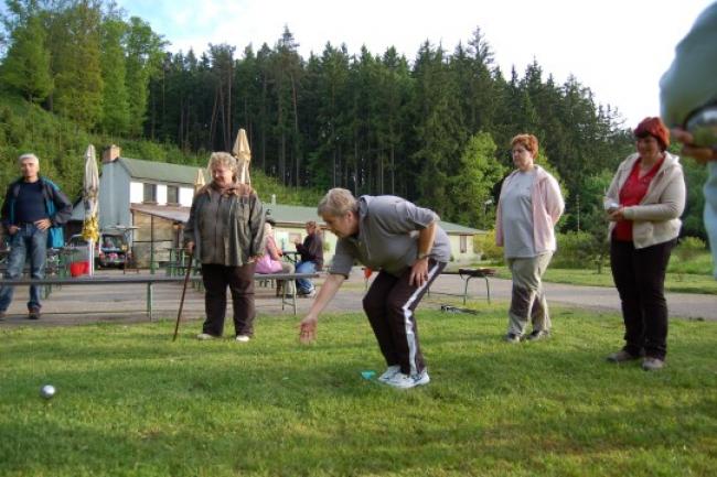 Sobotní výlet v na Jižním Portále jsme zakončili hrou Pétanque...
